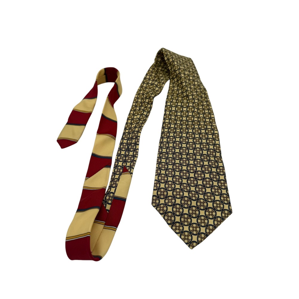 Paolo Gucci Mens Silk Necktie Italy Gold Navy Burgundy Geometric Striped‎ (TG12)